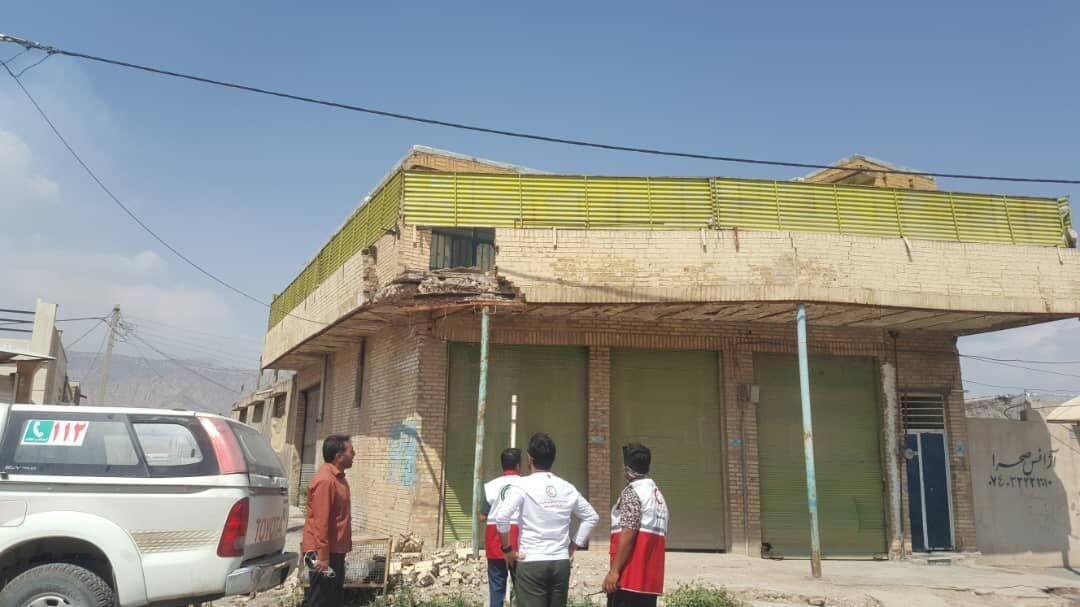 خبرنگاران 12 تیم ارزیاب هلال احمر در مناطق زلزله زده دوگنبدان مستقر شدند