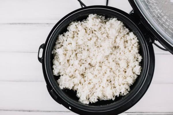 روش صحیح نگهداری برنج پخته در فریزر ، ماندگاری برنج پخته در فریزر چند روز است؟
